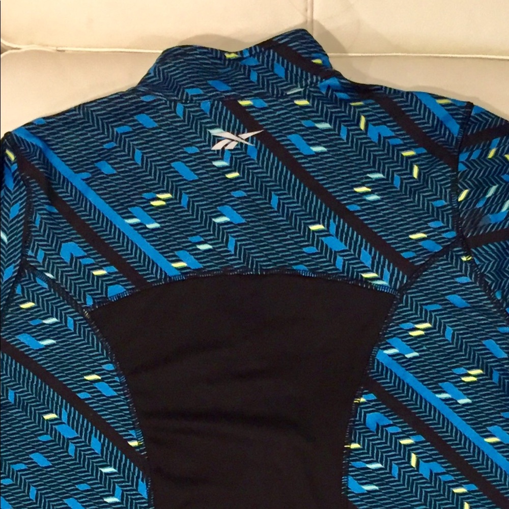 NWOT - Reebok Workout Pullover - Picture 6 of 8
